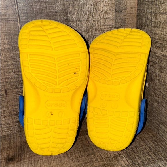 CROCS Kids Yellow Minion - size toddler 7 - Picture 7 of 10